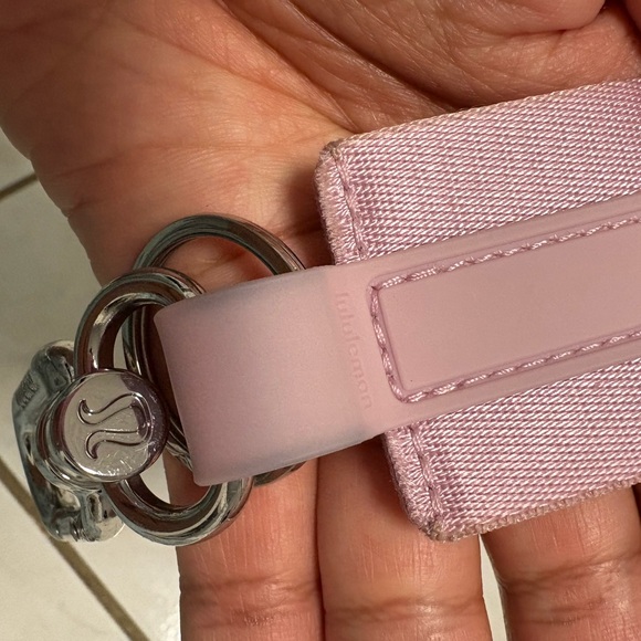Lululemon Keychain - Picture 5 of 6